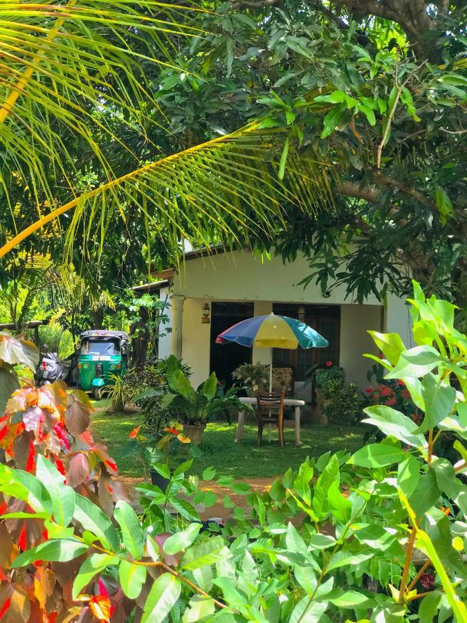 Sigiri Lakshan Home Stay Σιγκιρίγια Εξωτερικό φωτογραφία