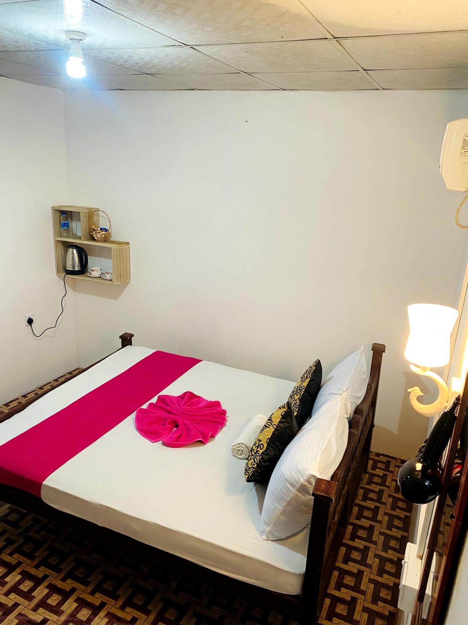 Sigiri Lakshan Home Stay Σιγκιρίγια Εξωτερικό φωτογραφία